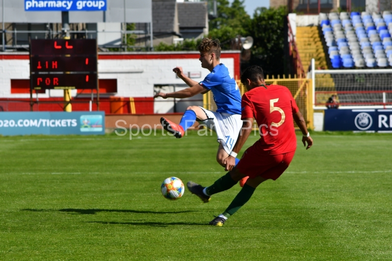 ItalyU17-PortugalU17-011